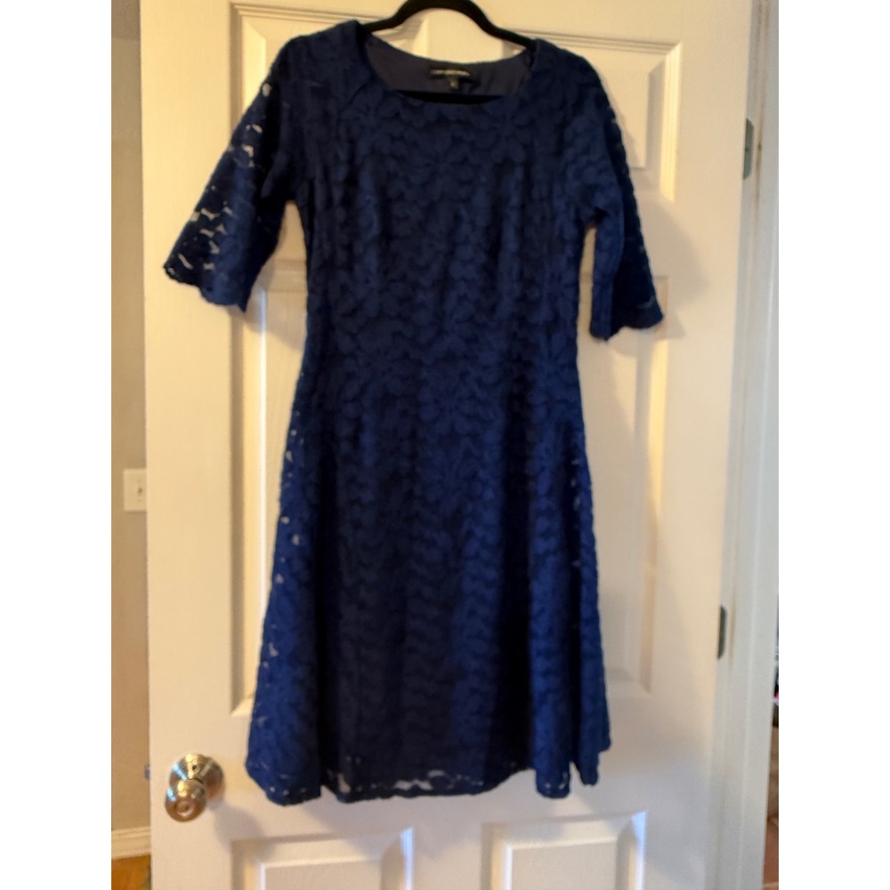 Chris McLaughlin Navy Blue Floral Lace Fit & Flare Dress Sz 8 Cocktail